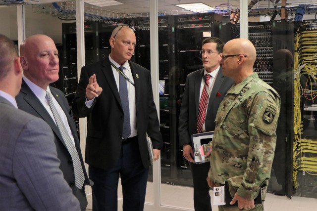 C5ISR Center hosts CCDC commander for town hall, lab tours