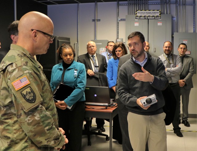 C5ISR Center hosts CCDC commander for town hall, lab tours