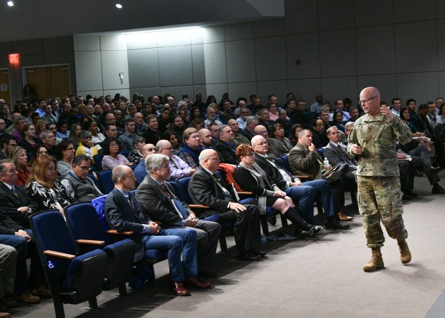 C5ISR Center hosts CCDC commander for town hall, lab tours