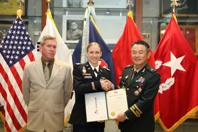 Republic of Korea Army Chief of Staff Honors 501st Brigade Captain