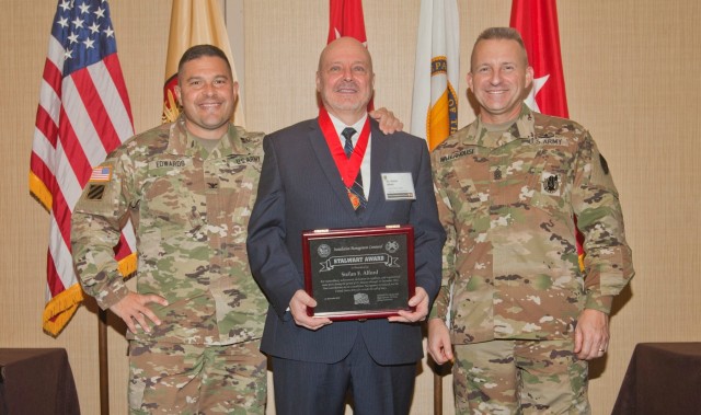 Garrison director wins prestigious IMCOM Stalwart Award