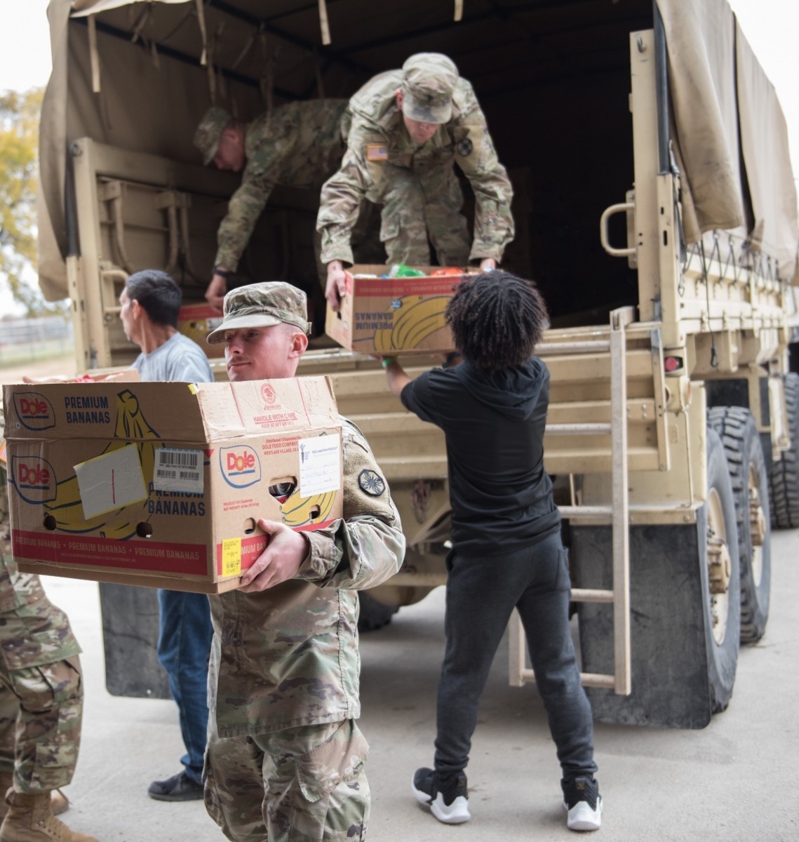 soldiers-local-community-support-food-for-families-article-the