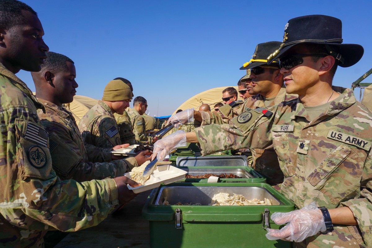 Nearly 5,000 turkeys to feed overseas troops this Thanksgiving ...