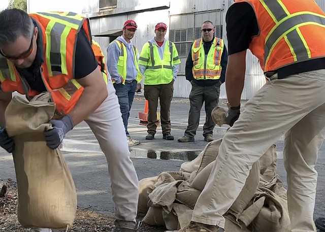 Emergency response teams meet Sacramento District's newest flood fight tool