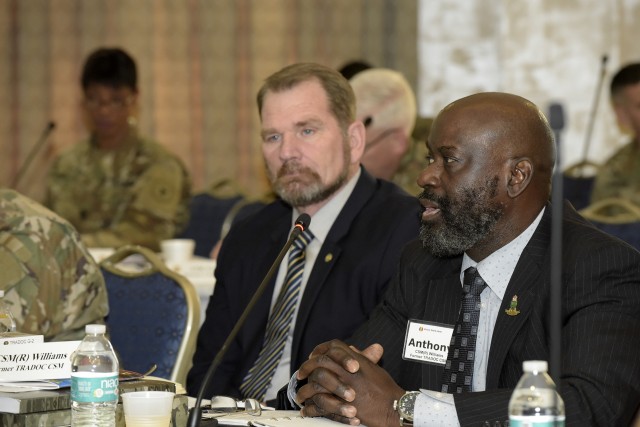 Past TRADOC leaders offer insights to leading change