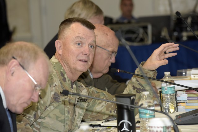 Past TRADOC leaders offer insights to leading change
