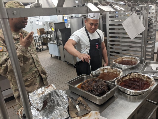 Fort Drum culinarians cook up Thanksgiving feast for thousands of 10th Mountain Division Soldiers, family members