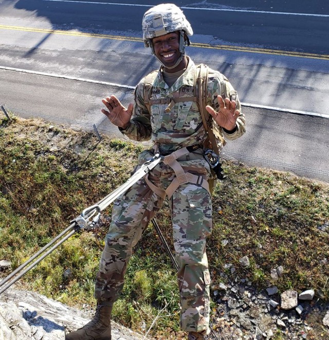 Island Soldier excels during a frigid 10th Mountain Warfare Course