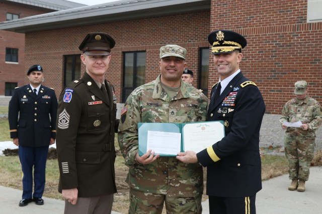 Soldier receives commendation