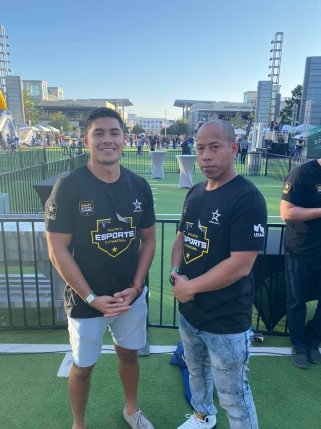 Winning soldiers experience weekend of esports and NFL fun