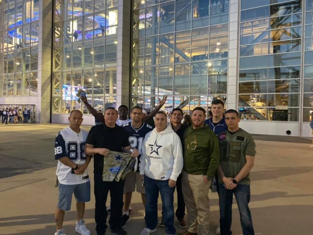 Winning soldiers experience weekend of esports and NFL fun