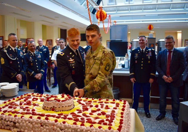 7th ATC and Ansbach leadership celebrate Thanksgiving with Soldiers and host nation guests