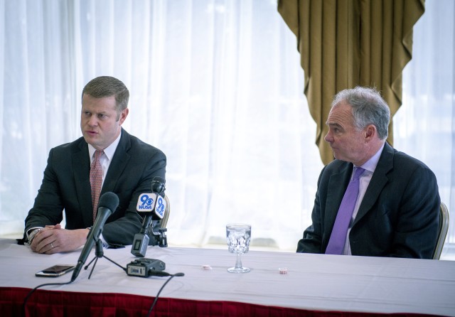 SecArmy, Senator, tour Fort Belvoir amid housing concerns
