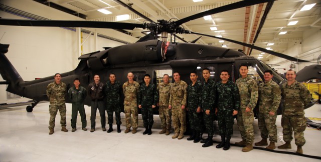 Royal Thai Army, Guard share domestic response exchange