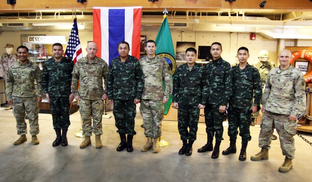 Royal Thai Army, Guard share domestic response exchange