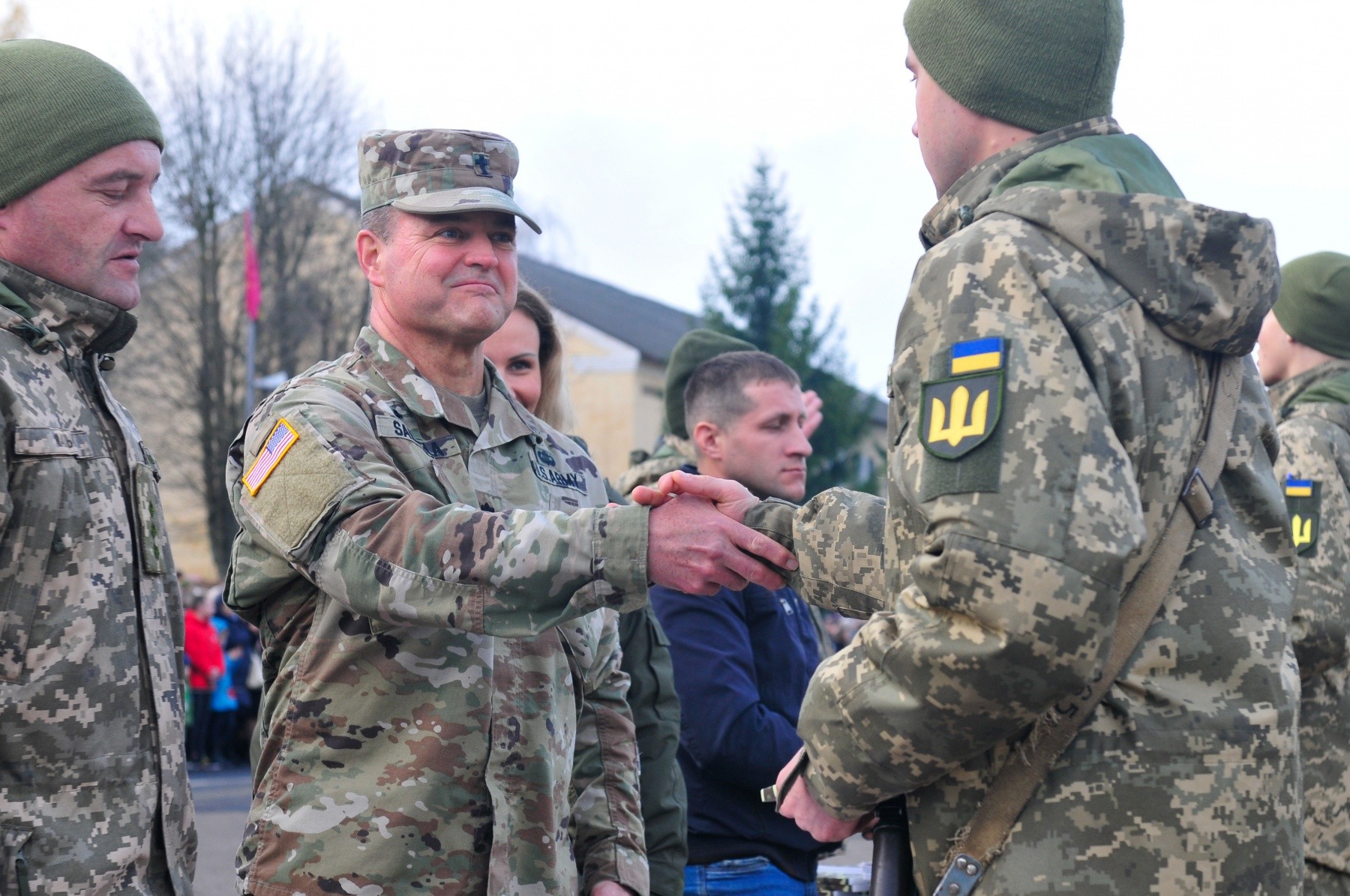 Red Arrow Soldiers deployed in Ukraine for multinational mission ...