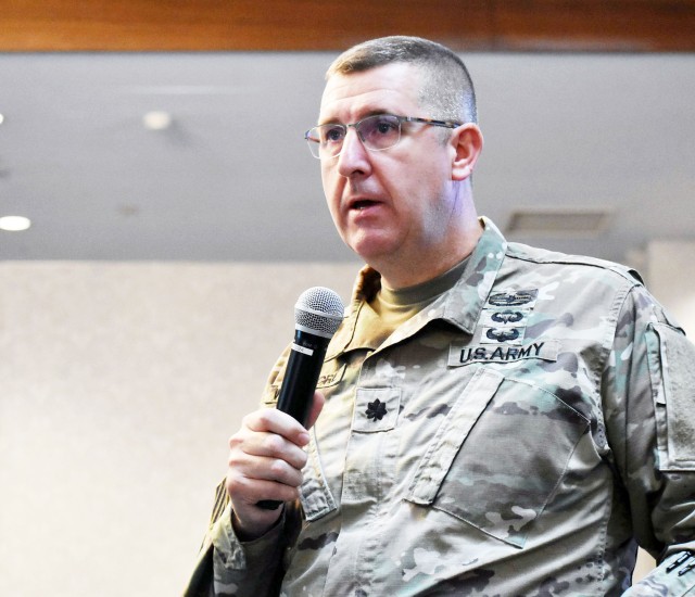U.S. Army Japan updates, seeks feedback during housing town hall