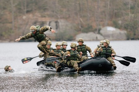 USMA Black takes part in the Zodiac Challenge in New York, April 12, 2019. (U.S. Army photo by Cadet Amanda Lin)