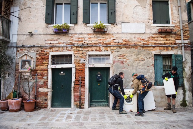 USAG Italy BOSS Team helps 'Save Venice' after floods