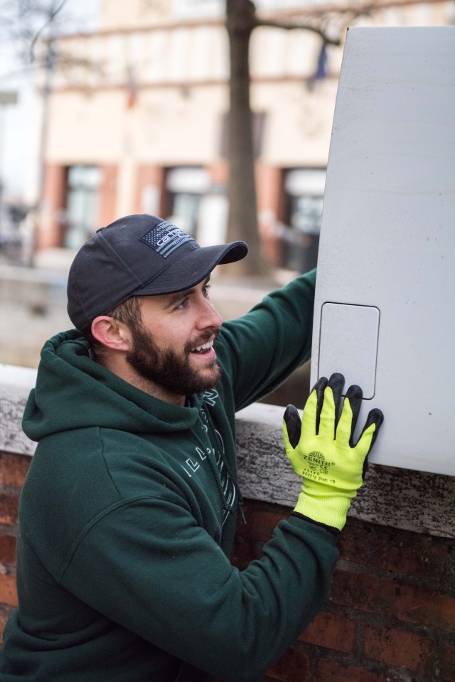 USAG Italy BOSS Team helps 'Save Venice' after floods