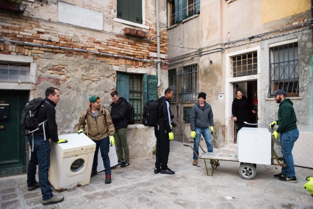 USAG Italy BOSS Team helps 'Save Venice' after floods