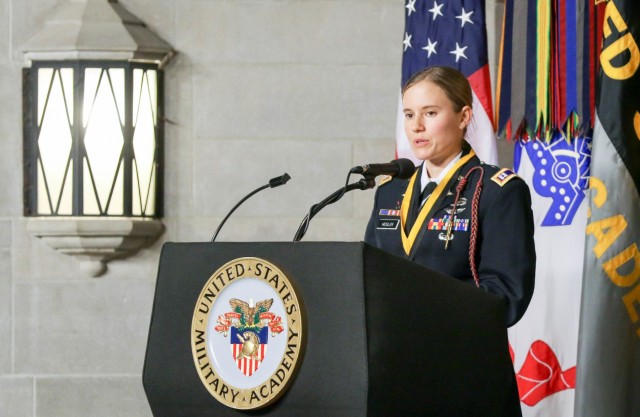 USMA grads, Nininger recipients lead Army-Navy flyover