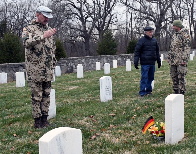 Photos: German Army Liaisons visit graves of WWII POWs buried at Fort ...