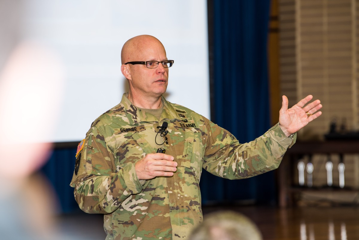 Commanding general tours research laboratory | Article | The United ...