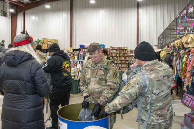 4th Calvary Brigade shares in the spirit of giving
