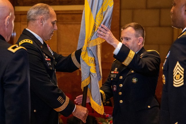 Bennett takes command of U.S. Army Financial Management Command