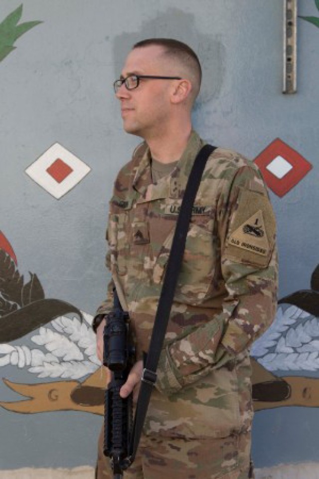 Texas National Guard Soldier turns his life around