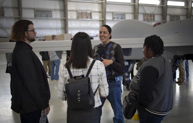 Texas college students explore government job options with equipment testing unit