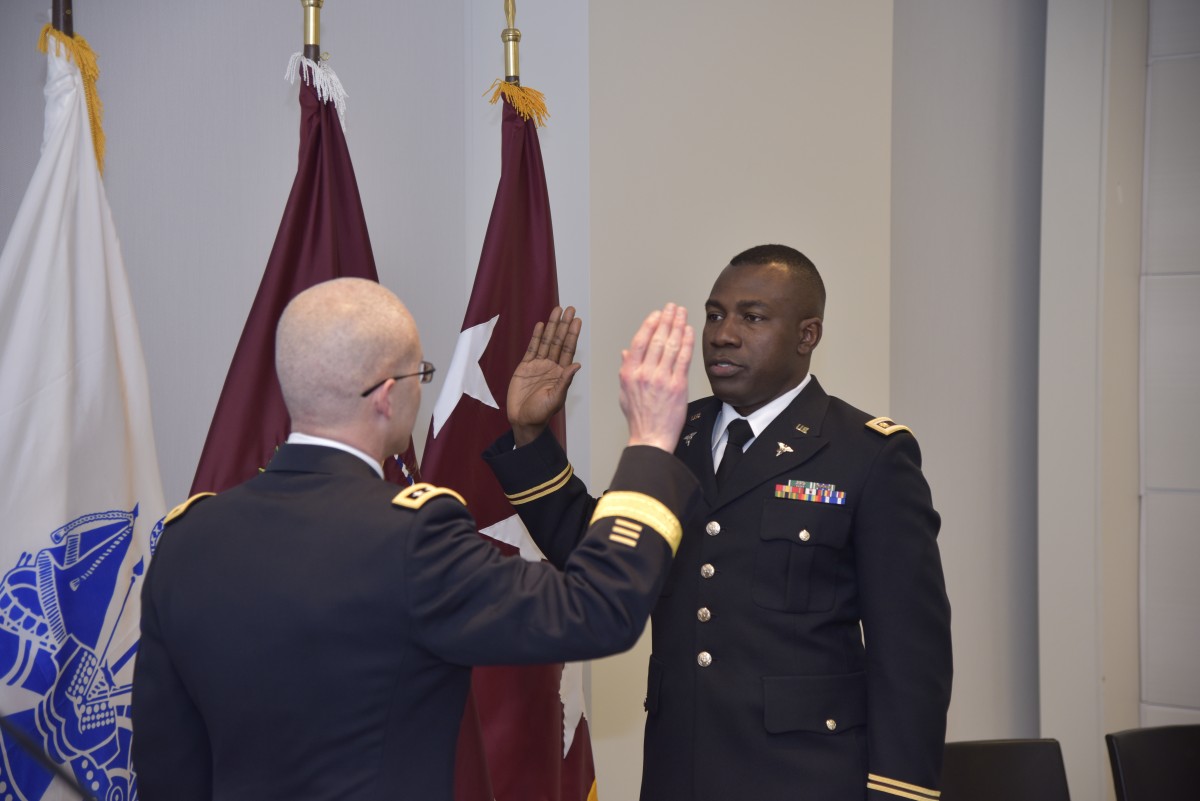 U.S. Army Promotes Newest Major | Article | The United States Army