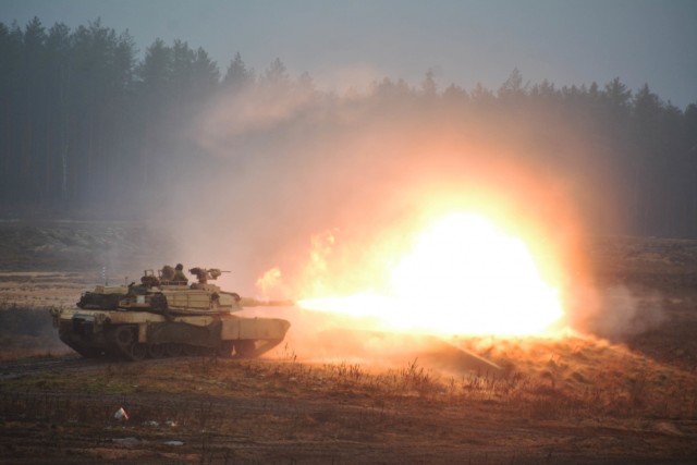 1-9 CAV 'Headhunters' Soldiers participate in live fire range training