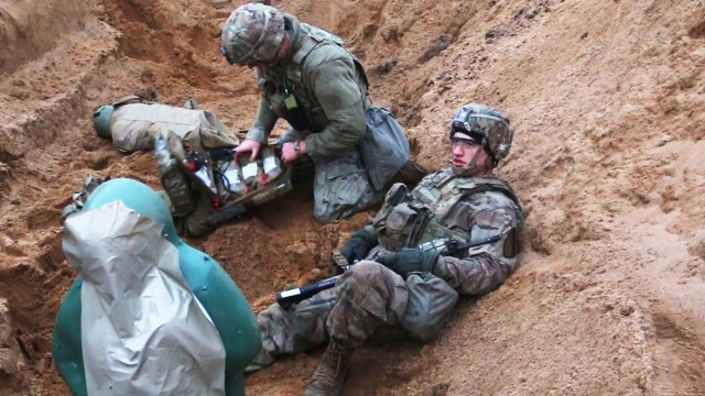 1-9 CAV 'Headhunters' Soldiers participate in trench clearing training