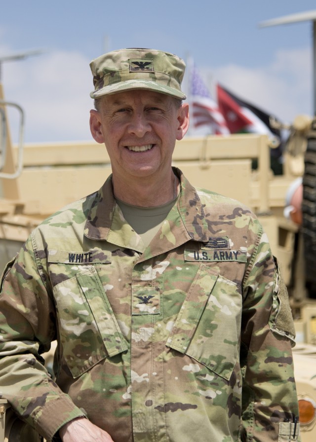 Hoosier alum helps strengthen military ties in the Middle East