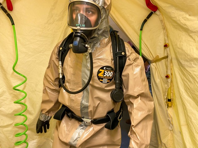 Oregon Guard members learn the basics of hazardous operations