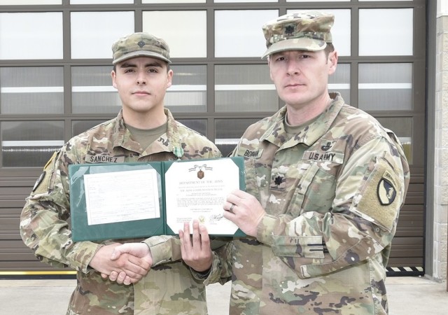 5th Engineers commend Soldier for saving a life