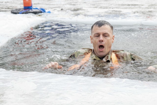 Alaska Army National Guard Soldiers conduct water immersion training