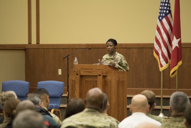 CG hosts town hall, talks MSCoE priorities