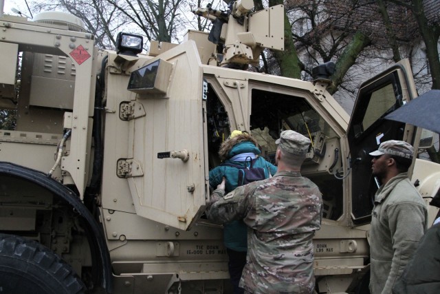 1st Infantry Division Forward hosts local children to visit base, meet Soldiers