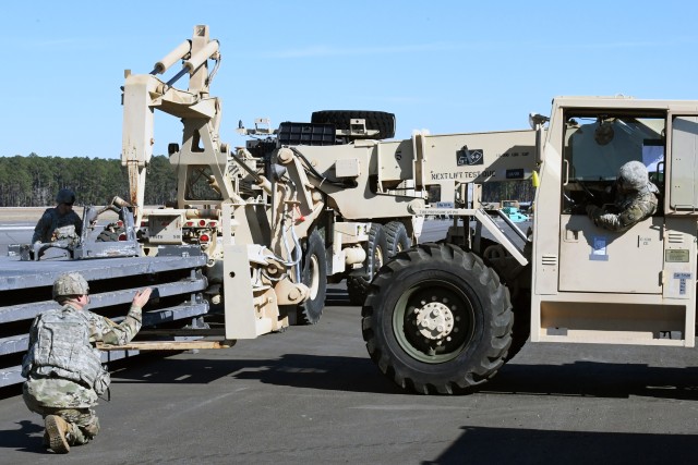 Joint Task Force-Port Opening elements train to provide rapid deployment options