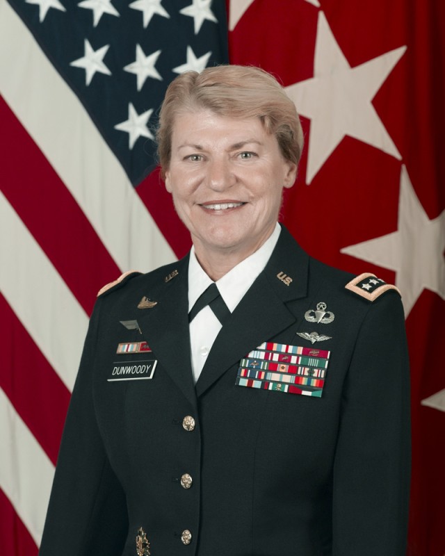 Gen. Ann Dunwoody&#39;s DA photo