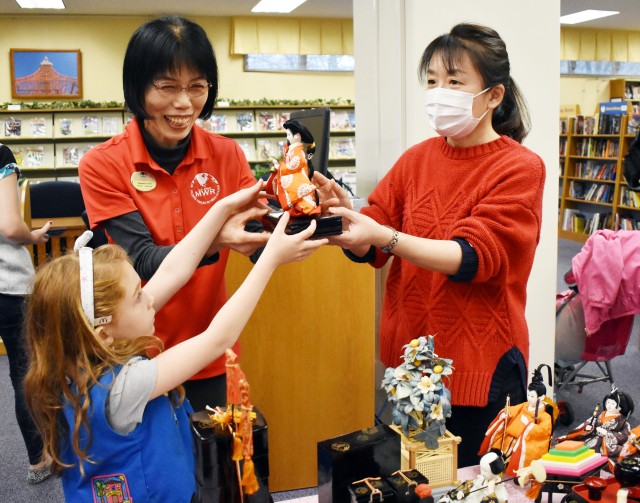 Camp Zama Library displays dolls for Japan&#39;s Girls&#39; Day celebration 