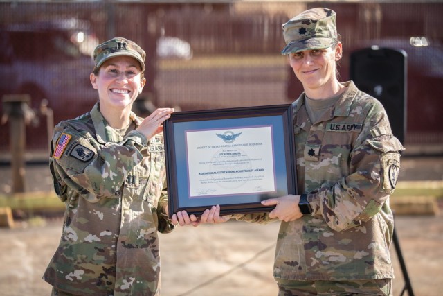 Tropic Lightning Soldier wins Aeromedical Award