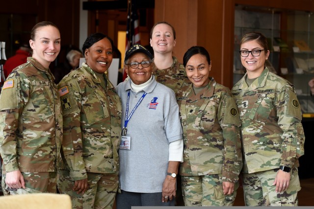 Chicagoland Soldiers and Veterans rally around all-female Honor Flight announcement