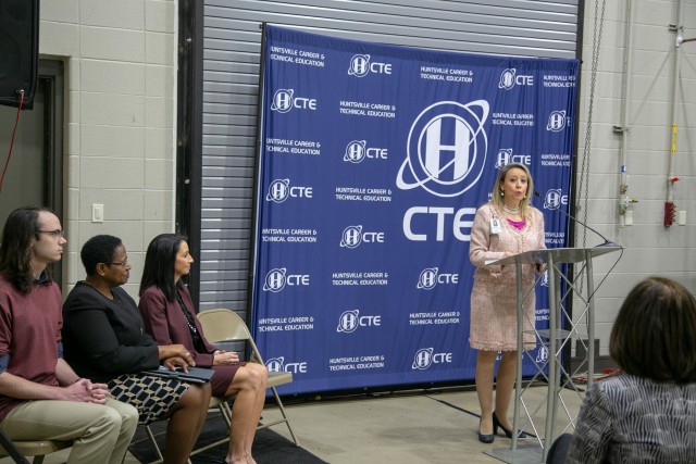 CCDC Aviation, Missile Center amplifies partnership for tomorrow&#39;s workforce