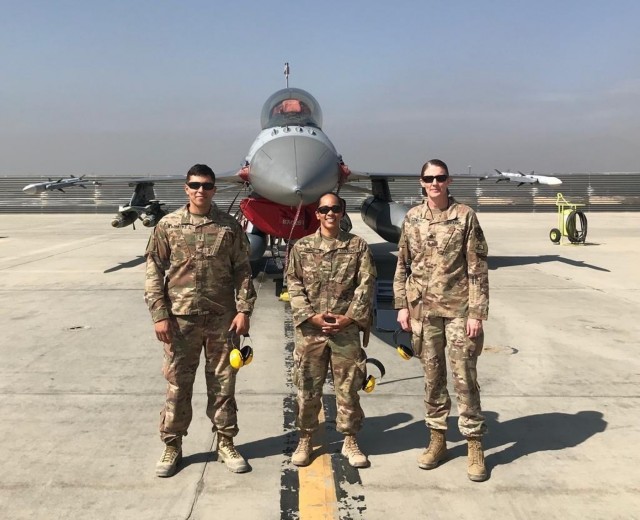 Talent, skills, mentorship are top priority for Army Reserve cyber brigade