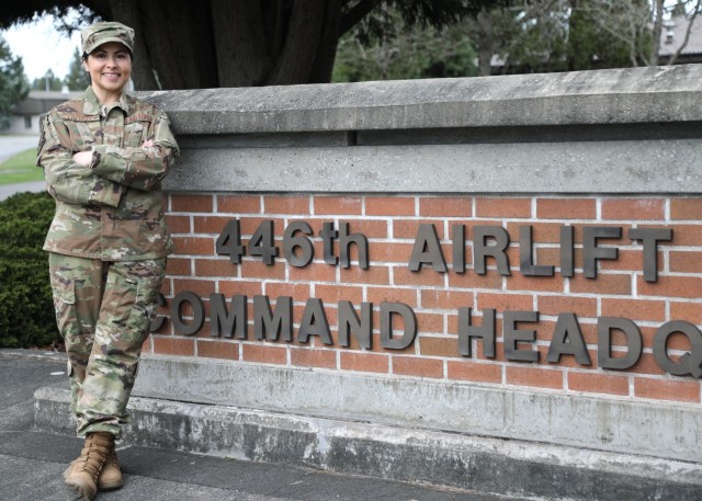 446th AW Reservist earns top AFRC award