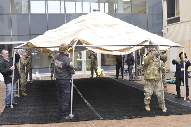 NY National Guard supports hospitals with tents for treatment